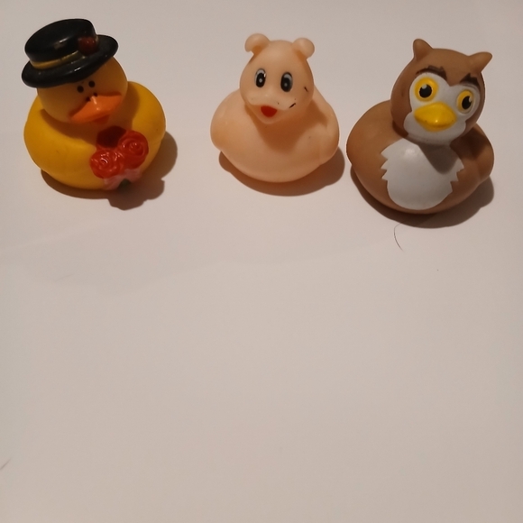 Colorful Rubber Duck Collection. Set Of 11 - Picture 4 of 10